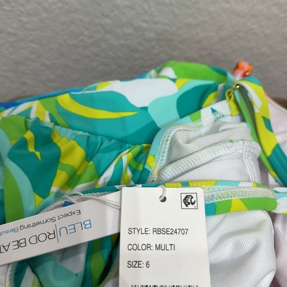 Bleu Rod Beattie Summer Escape Surplice One Piece Swimsuit Size 6 - Picture 6 of 6